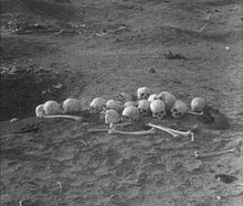Load image into Gallery viewer, Au Pays du Scalp (Robert de Wavrin, 1931)