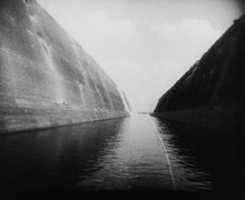 Load image into Gallery viewer, Docks & Dockers. The Belgian Seaports 1900-1970