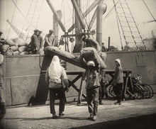 Load image into Gallery viewer, Docks & Dockers. The Belgian Seaports 1900-1970