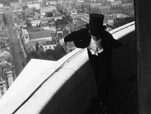 Load image into Gallery viewer, Avant-Garde 1927-1937. Surrealism and experiment in Belgian Cinema